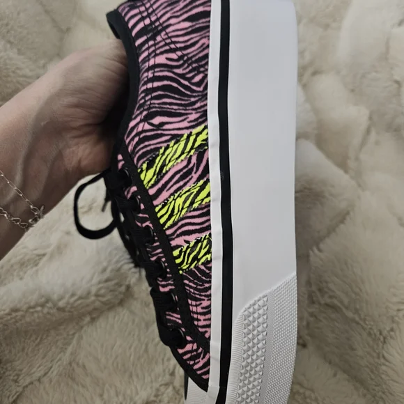 Adidas Nizza Platform Women's Zebra Pattern Sneakers - Black, Pink, Yellow - Picture 5 of 11